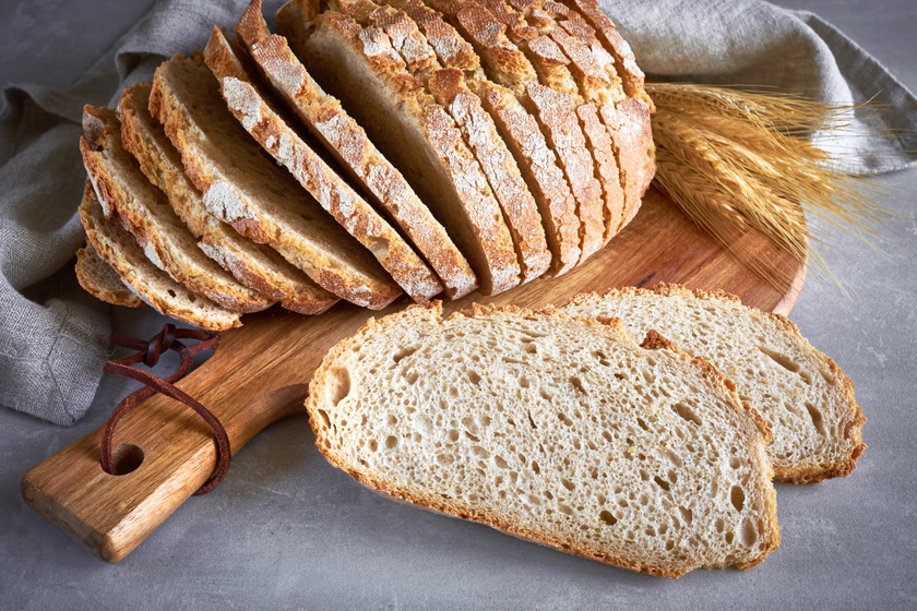 Dagasztás nélküli, foszlós házi kenyér, amit kezdőknek is könnyű elkészíteni