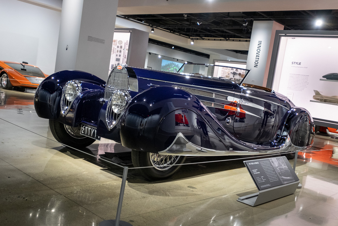 Bugatti Type 57C Vanvooren - a Petersenben