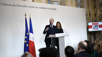 A francia kormány 20 ezer hotelszobát vett ki a családon belüli erőszak áldozatainak