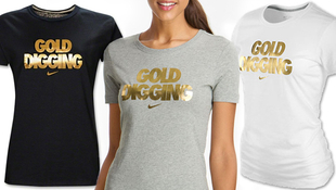 Vicces vagy prosztó a Nike aranyásós pólója?