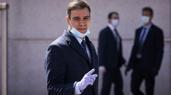 Spanyol miniszterelnök: Elértük a járvány csúcspontját