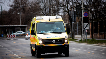 Koronavírusban halt meg egy magyar mentőápoló