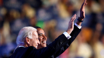 Barack Obama is beállt Joe Biden mögé