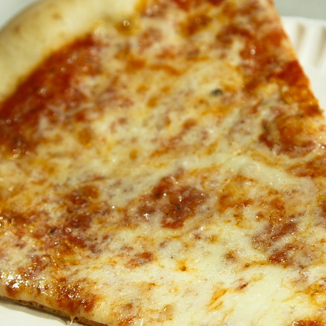 A világ legjobbjának tartott New Yorki-i pizza receptje – A tökéletes tésztának csupán egy titka van