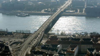Bárki beleszólhat a Petőfi híd és a Boráros tér felújításába