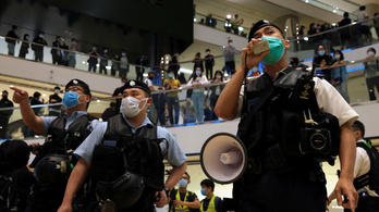 Hongkongban újra tüntetni kezdtek a demokráciáért