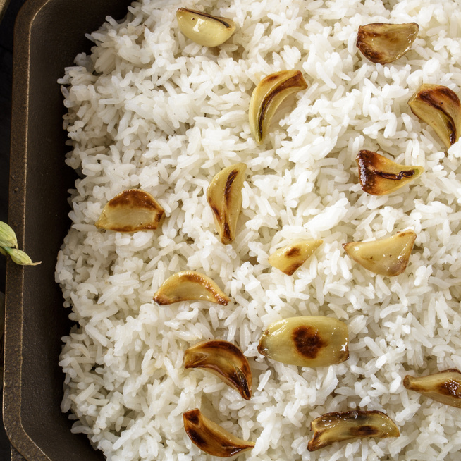 Szaftos, vajas rizs – Sült fokhagyma roppan benne