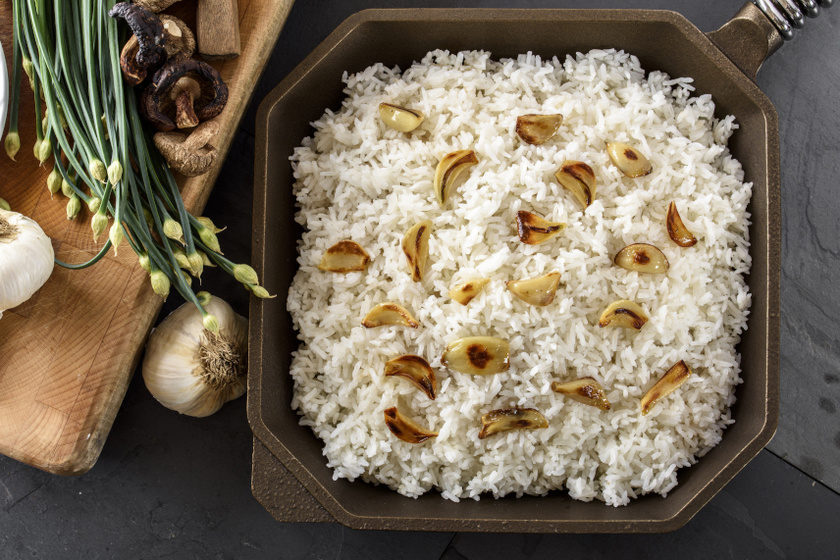 sült fokhagymás rizs recept