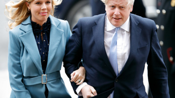 Megszületett Boris Johnson brit miniszterelnök fia