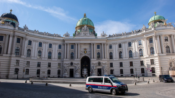Bombafenyegetés miatt kiürítették Bécsben a Hofburgot
