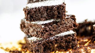 Lélegzetelállító csokis süti liszt nélkül – glutén- és cukormentes