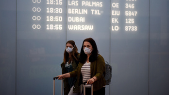 Hetvenezerért koronavírustesztet kérhetnek az utasok a bécsi reptéren