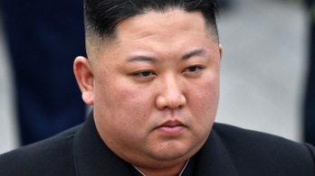 Oroszország érdemrenddel tüntette ki Kim Dzsongunt