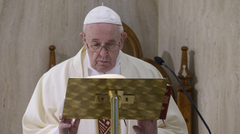 Az újságírókért imádkozott Ferenc pápa