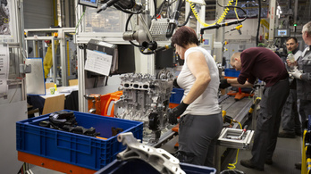 Szerdán újraindul a szentgotthárdi Opel-gyár is