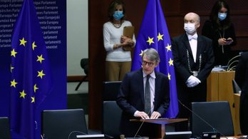 2 ezer milliárd eurós mentőcsomagot sürget az EP