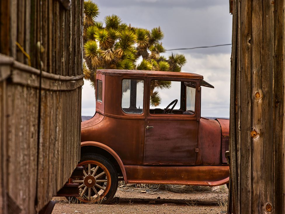A legrégebbi autó, amit talált Nevadából származik, egy 1907-es Ford T-modell. Egy ottani bányaváros múzeuma előtt hever.