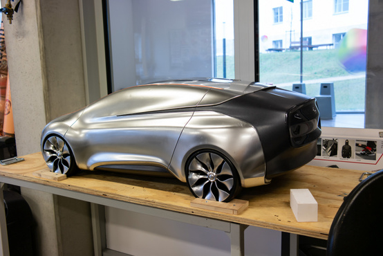 Varga László, aki ezt készítette, azóta már a Pech Automotive dizájnere - a céget Ferdinand Piech fia alapította, elektromos autók gyártására