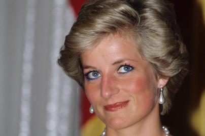 Diana hercegnő  csodásan festett babakék estélyi ruhájában: ellopta a show-t a cannes-i filmfesztiválon