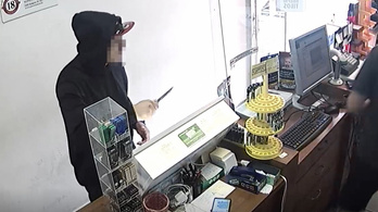 Késsel fenyegette a rabló a dohánybolt eladóját Kaposváron