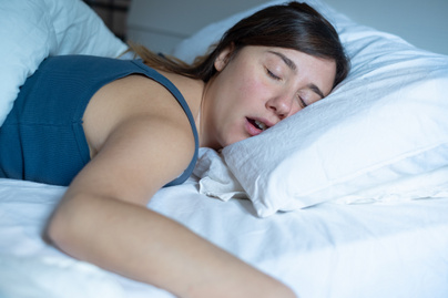A nők szívét súlyosan megviselheti a horkolás - Erősen megdolgoztatja a létfontosságú szervet