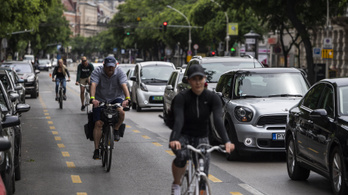 Naponta 2500-3000 ember biciklizik a nagykörúti bringaúton