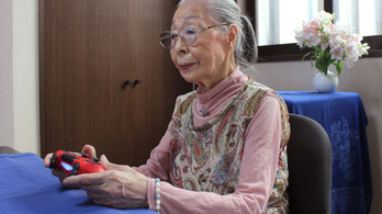 Guinness-rekordot döntött a 90 éves japán gémer nagyi