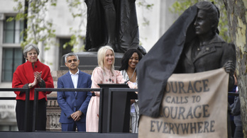Londonban is eltávolították egy rabszolgatartó szobrát