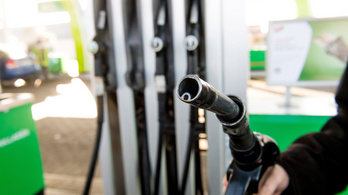 A héten már másodjára emelkedik az üzemanyagok ára
