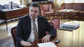Palkovics László nem fogadta el az ebédmeghívást, nem ül le tárgyalni az MTA elnökével