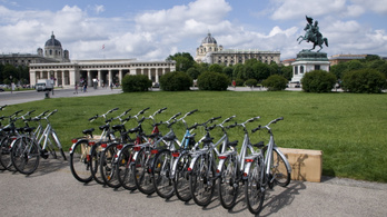 Bezzeg Bécs: egyensúlyban a város költségvetése, és még tartalékolni is tudtak