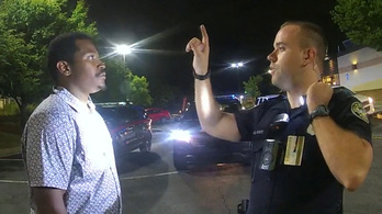 Szándékos emberölésért emeltek vádat a rendőr ellen, aki intézkedés közben agyonlőtt egy fekete férfit Atlantában