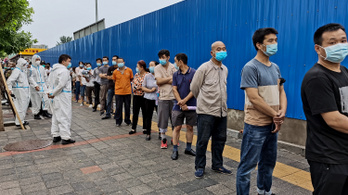 Egymillió embert is tesztelni tudnak naponta koronavírusra Pekingben