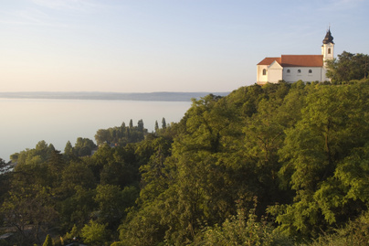 10 kérdéses Balaton-kvíz, ami egyáltalán nem könnyű: tudod például, hol nyaralt Kádár János?