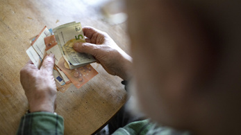 Két év múlva a bolgárok és a horvátok is euróval fizethetnek