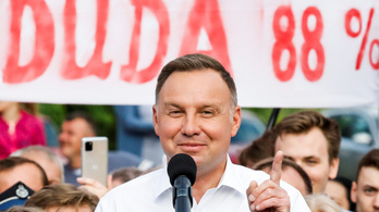 Nevetségessé tették az oroszok az új lengyel elnököt