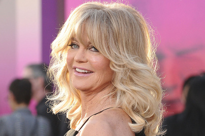 Goldie Hawn idősebbik fia igazi szívtipró: fotókon a 44 éves Oliver