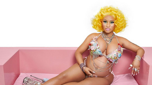 Nicki Minaj magát Szűz Máriának álcázva jelentette be, hogy terhes