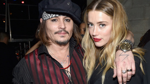 „Úgy szétszabdalom az arcod, hogy rád sem akarnak majd nézni”, fenyegette Heardöt Johnny Depp