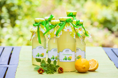 Hűsítő, nyári citromfűszörp házilag: teába, limonádéba, koktélba is tökéletes