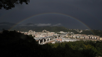 Új hidat avattak Genova felett, az összeomlott viadukt helyén
