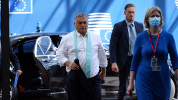 Orbán Viktor: A jelenlegi kormánypártok vezetői elkötelezettek a jogállamiság mellett