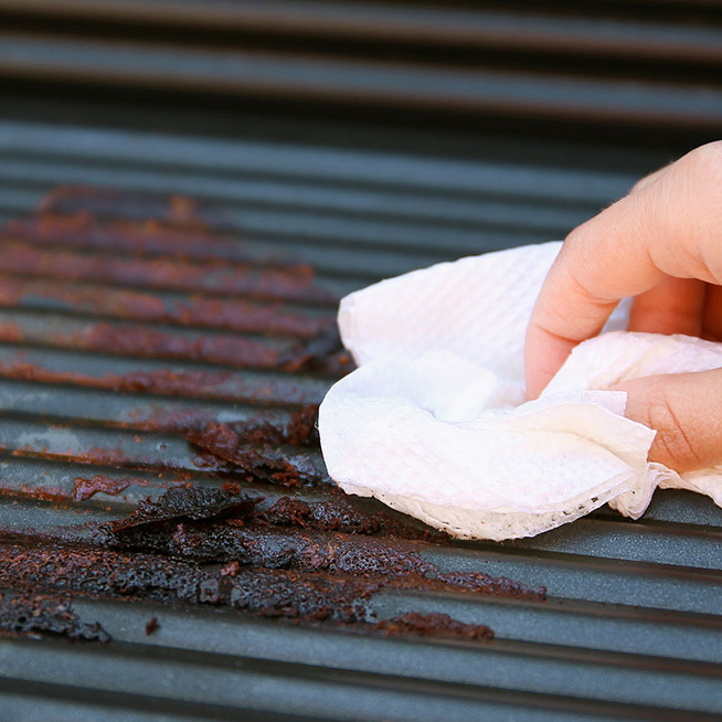 Így tisztítsd meg a grillrácsot, hogy ne rozsdásodjon - Egyszerű praktikákat mutatunk