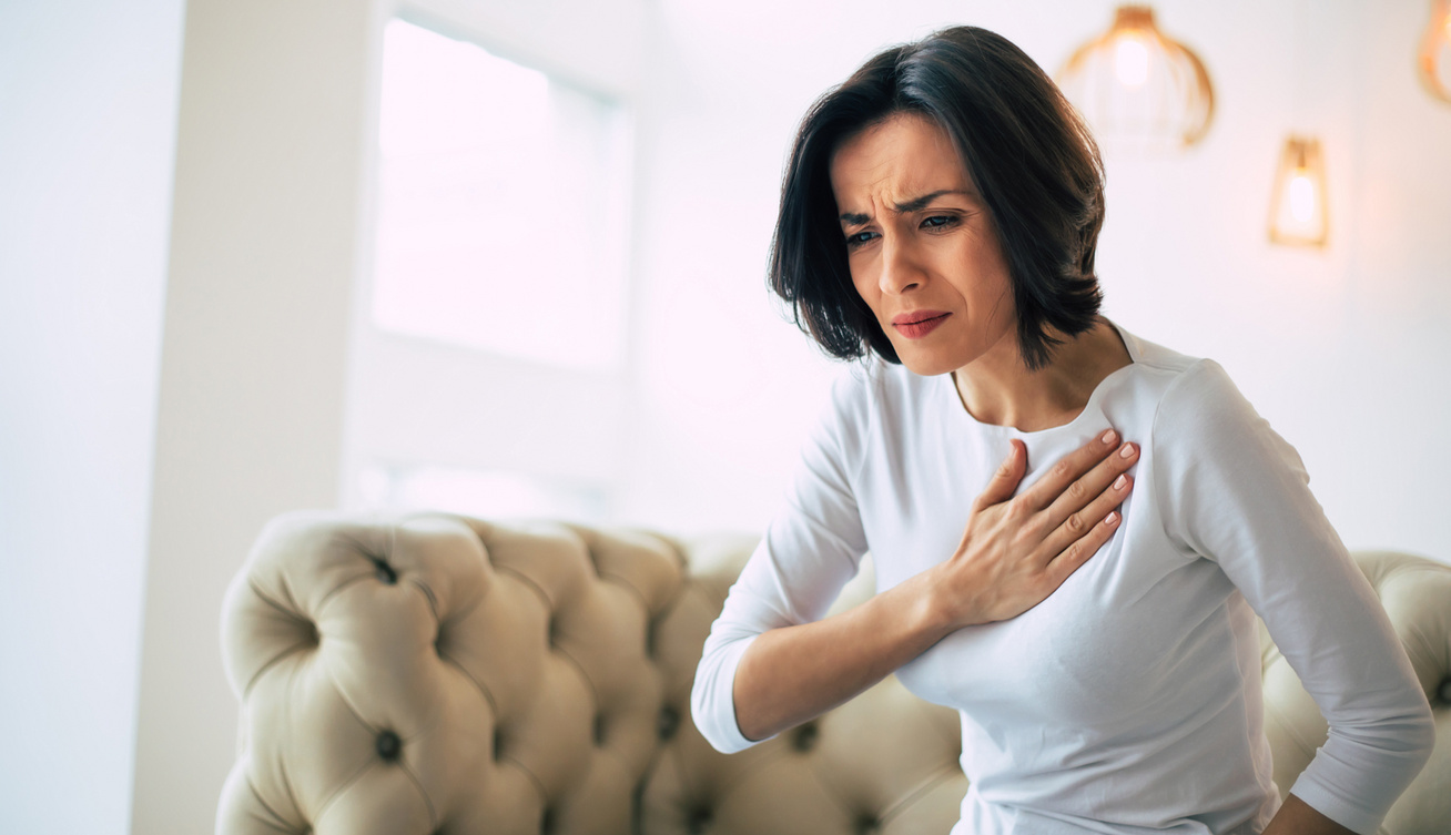 Fáj a mellkasod? Így állapítsd meg, hogy stressz vagy szívprobléma okozza-e - Egészség | Femina
