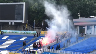 Zárt kapus meccsre törtek be az ukrán ultrák, hogy az edző kirúgását követeljék