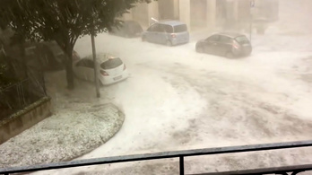 Jégvihar, villámárvíz tarolta le Észak-Olaszországot