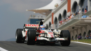 2009 óta a legrövidebb F1-szezon jön, visszatérnek Isztambulba is