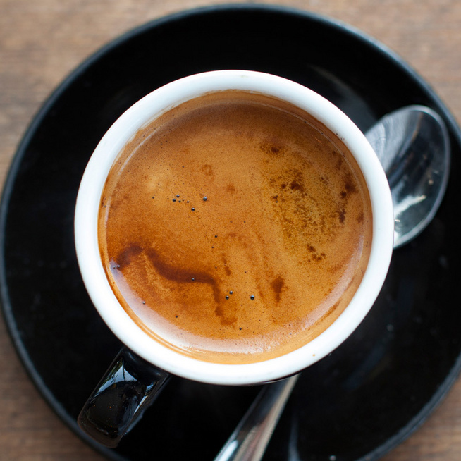A hosszú kávé erősebb, mint az eszpresszó? Ettől függ a koffeintartalom