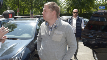 Svédország kitoloncolta a dán szélsőjobb egyik vezetőjét