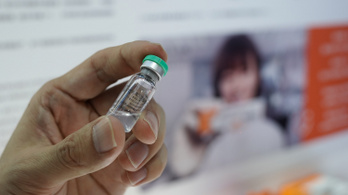 Tesztelés alatt álló vakcinával oltotta be dolgozóit egy kínai cég